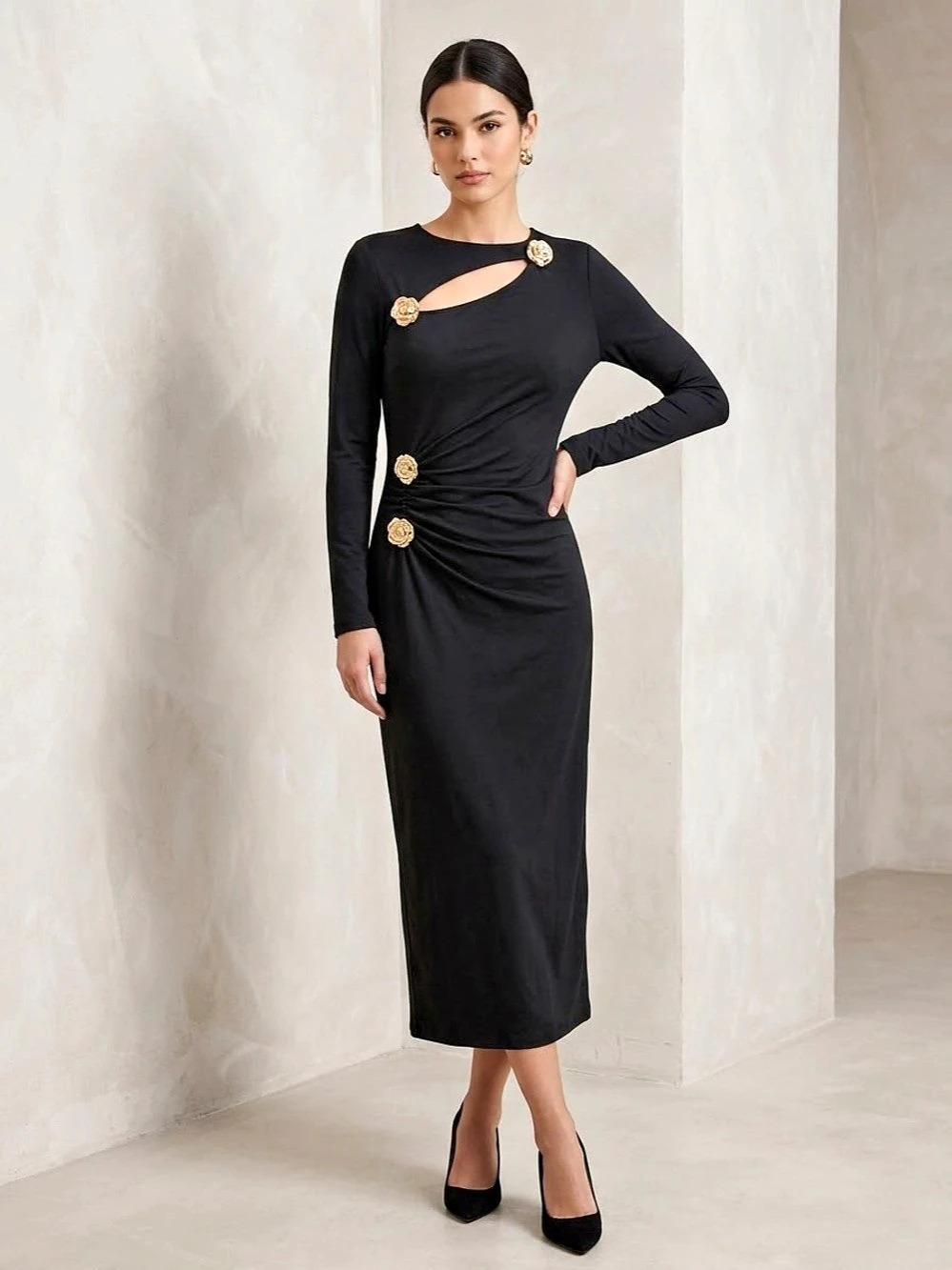 SHEIN Ruched Midi Dress in Black Size Medium